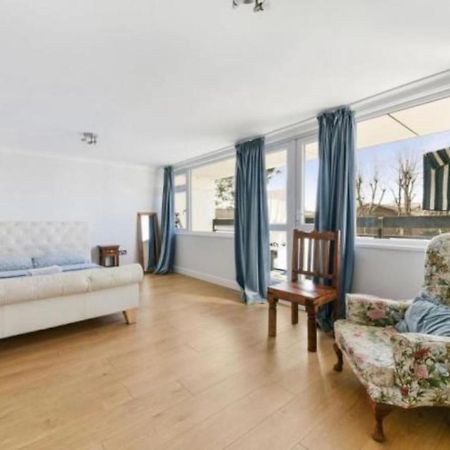 Brunswick Rooms Sutton  Eksteriør billede